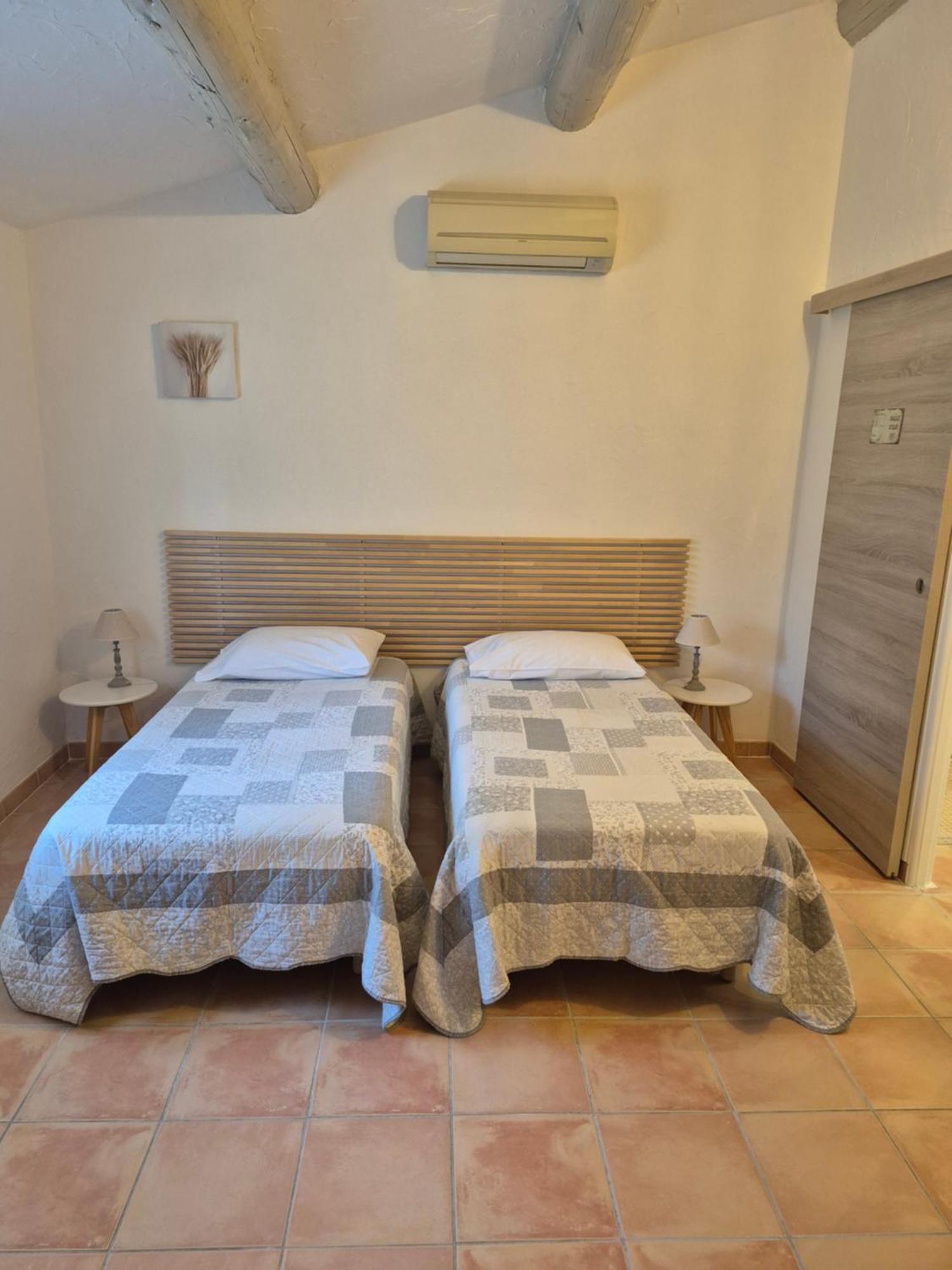 Mas Clement - Chambre Et Table D'Hotes Л'Іль-сюр-ла-Сорг Екстер'єр фото